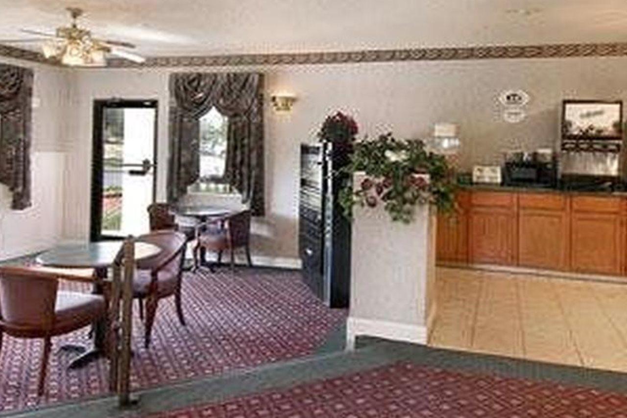 Rodeway Inn Lumberton Exterior foto